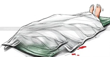 Truck's helper killed as stationary vehicle hit by another truck in Feni
