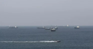 Iran says it will not open Strait of Hormuz unless US ends port blockade