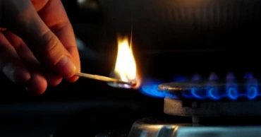 Titas low pressure chokes gas supply across Dhaka; residents struggle