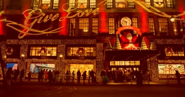 Experts share advice to reduce financial stress and curb holiday overspending