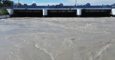 Teesta falls below danger level in Lalmonirhat; fresh flood threat looms