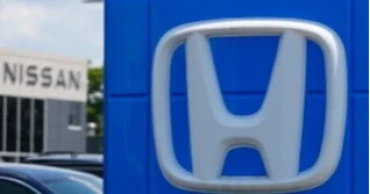 Japanese automakers Nissan and Honda join forces on car software