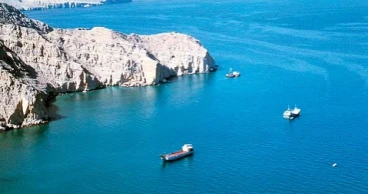 Iranian parliament votes to close Strait of Hormuz following US strikes