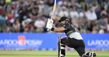 New Zealand cricketers fight back to beat Sri Lanka by 8 runs in first T20