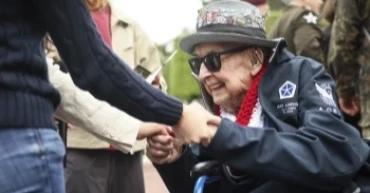 D-Day hero and TikTok star ‘Papa Jake’ Larson dies at 102