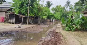 Dilapidated road disrupts life in several Chapainawabganj villages