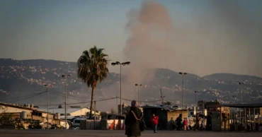 Israeli attacks in southern Lebanon kill 5 as over 40,000 Americans leave Middle East