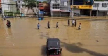 Indonesians scramble for food and water after deadly floods; Sri Lanka reports 193 deaths