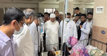Jamaat Ameer visits measles-affected children, urges proper treatment