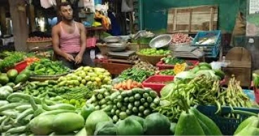 Prices of essentials soar in Khulna