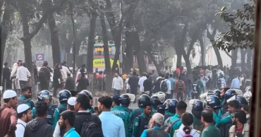 Clashes erupt between police and students at secretariat gate