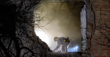 Russian strikes kill 3 in Kyiv as new peace talks near