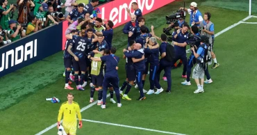 Paraguay stun Germany on penalties to reach World Cup last 16
