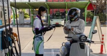 High fuel prices fuel surge in Chinese EV sales as charging networks lag behind