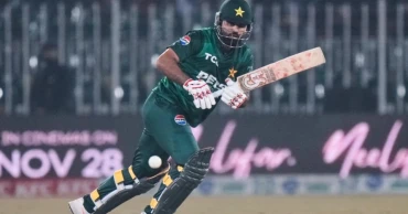 Pakistan edges spirited Zimbabwe in T20 tri-series opener