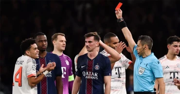 Luis Diaz both hero and villain against PSG as Bayern extend winning streak to 16