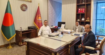 DU Vice-Chancellor meets Prime Minister at Secretariat