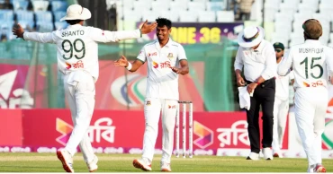 Taijul spins Bangladesh back into contest as Zimbabwe battle to 227 for nine on day 1