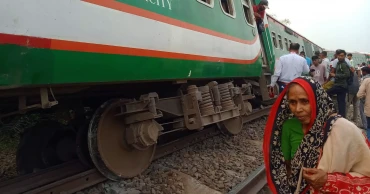 ‘Nil Sagar Express’ train derail in Bogura; several injured
