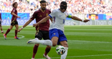 Mbappé and France into Euro 2024 quarterfinals after Muani's late goal beats Belgium 1-0