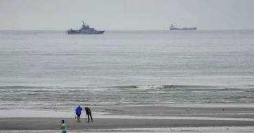 A least 8 people have died trying to cross the English Channel, French authorities say
