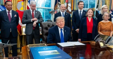 Trump plugs $54b Alaska gas project alongside senator facing tight reelection race