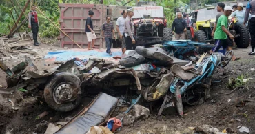 11 kindergarten teachers killed in Indonesia dump truck-minibus crash