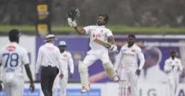 Colombo Test: Bangladesh lose quick wickets before rain comes in