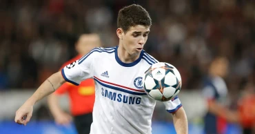 Ex-Chelsea midfielder Oscar hospitalized following heart issues during pre-season tests