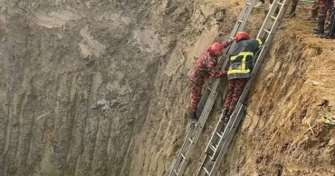 A Rajshahi village holds its breath as little Sajid remains trapped underground