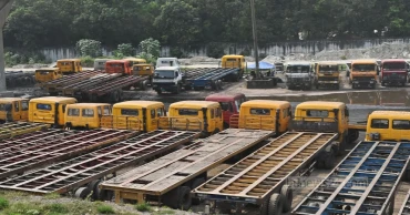 Workers strike paralyses container movement at Ctg Port 