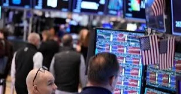 Oil prices plunge, Wall Street hits record after Iran reopens Strait of Hormuz