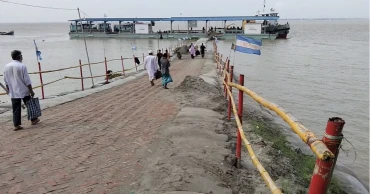 Rise in Padma water level submerges Paturia launch terminal approach road