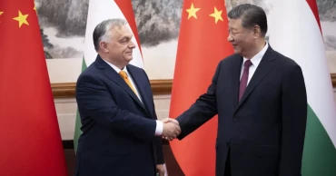 China's Xi calls on world powers to help Russia and Ukraine resume direct dialogue