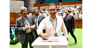 PM casts vote alongside BNP presidential candidate Fakhrul