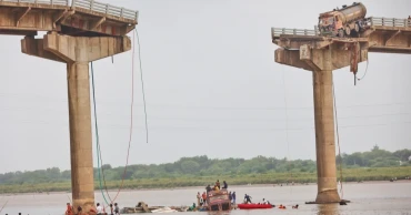 Bridge collapse kills 9 in India's Gujarat state