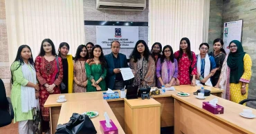 DU female students seek 24-hour hall access, submit memorandum to VC