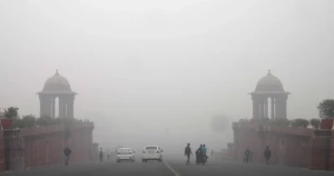 New Delhi shuts schools, bans construction as air pollution reaches worst levels