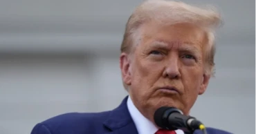 Trump signs executive order to end birthright citizenship