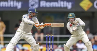 India trails Australia by 278 runs on the 4th day of the 3rd test