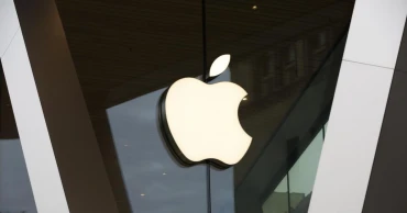US judge allows antitrust lawsuit against Apple
