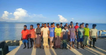 Arakan Army returns 20 Bangladeshi fishermen taken from Naf River