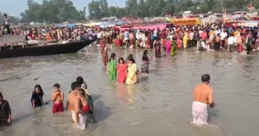 Thousands participate in Kurigram’s Brahmaputra bathing festival on Ashtami