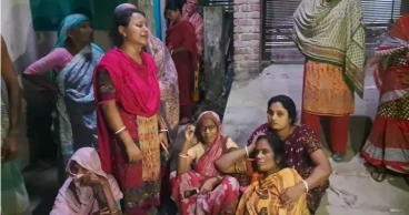 Trader killed in Magura, one held with bloodstained knife