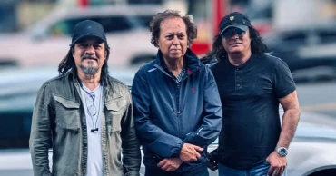 Miles members reunite with founding father Farid Rashid in New York