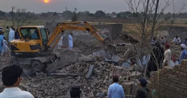 Suicide attack in Pakistan: Death toll rises to 14