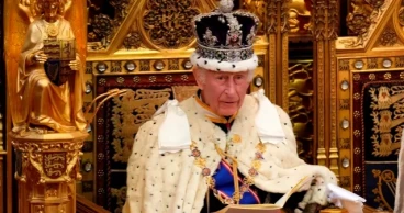 King Charles III to present UK government agenda as Starmer faces political pressure
