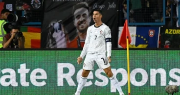 Cristiano Ronaldo shines with two goals as Portugal begin World Cup qualifying campaign