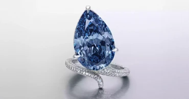 ‘Mellon Blue’ diamond sells for $26.6 million at Swiss auction
