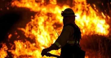 Fire breaks out at jute warehouse in Gazipur